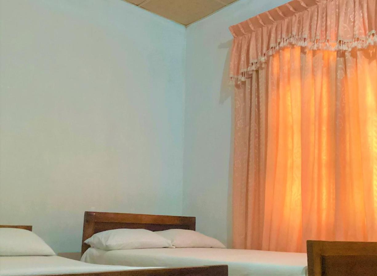 Grand Refuge Holiday Rooms 阿努拉德普勒 外观 照片