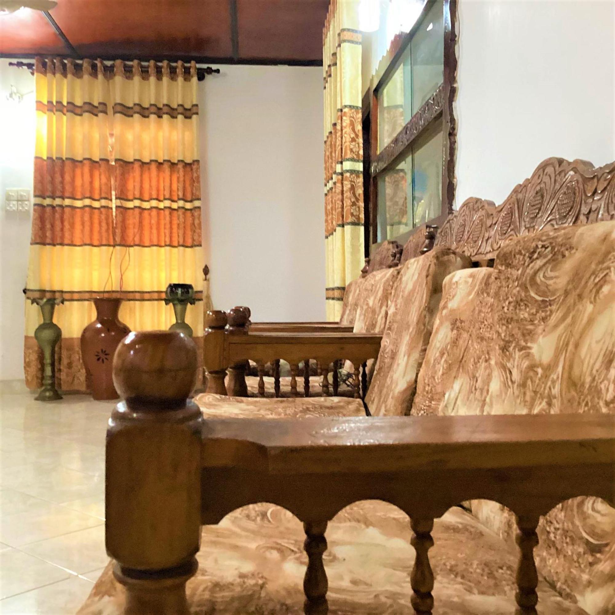 Grand Refuge Holiday Rooms 阿努拉德普勒 外观 照片